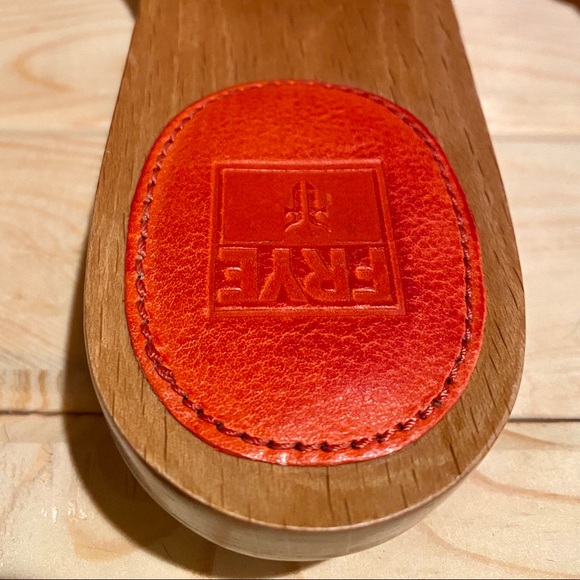 FRYE “Ellie Ring” Leather Slides in gorgeous Coral - Picture 11 of 16